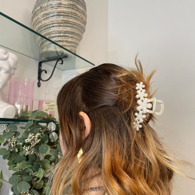 ciappo bianco con perle