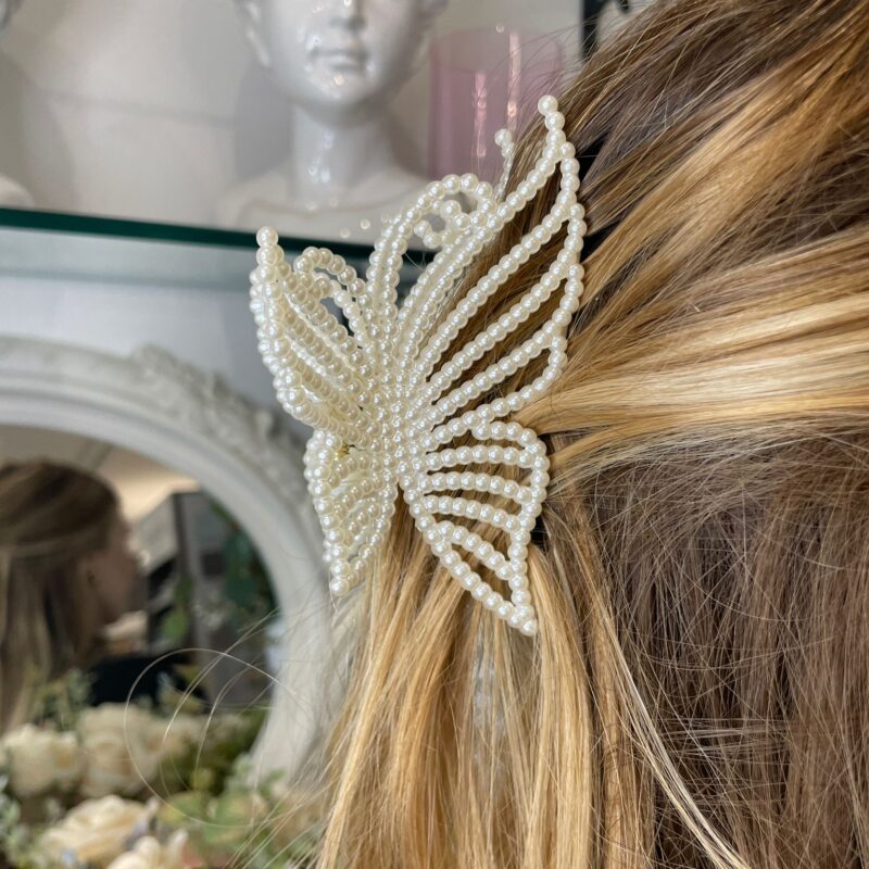 ciappo bianco con perle