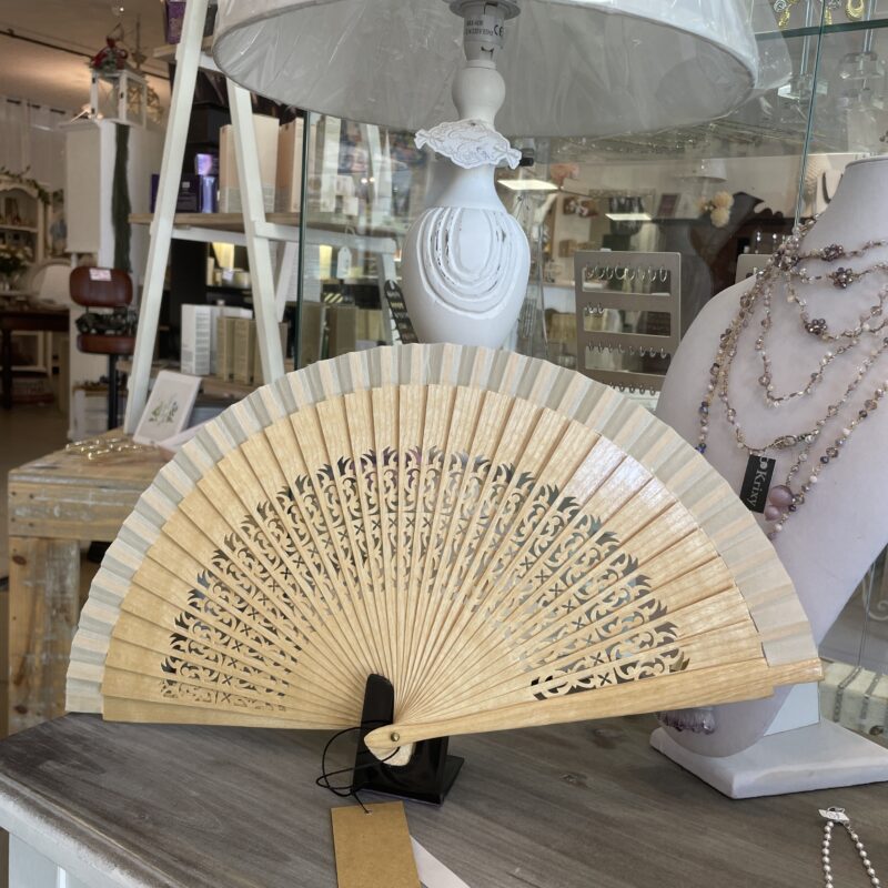 Ventaglio artigianale