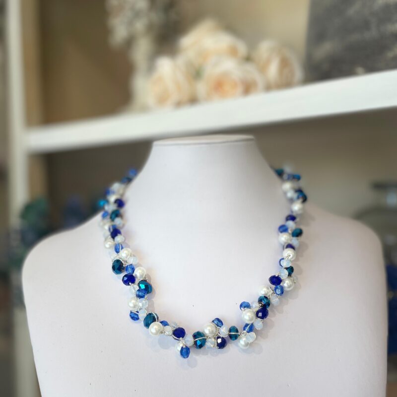 Girocollo intrecciato