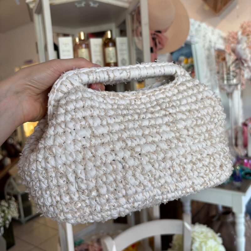 Clutch bianca con paillettes