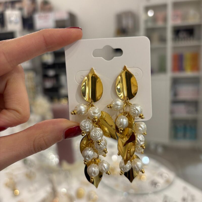 Orecchini pendenti in acciaio color oro