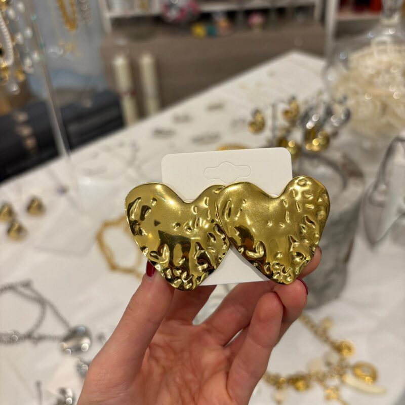 Orecchini in acciaio a cuore